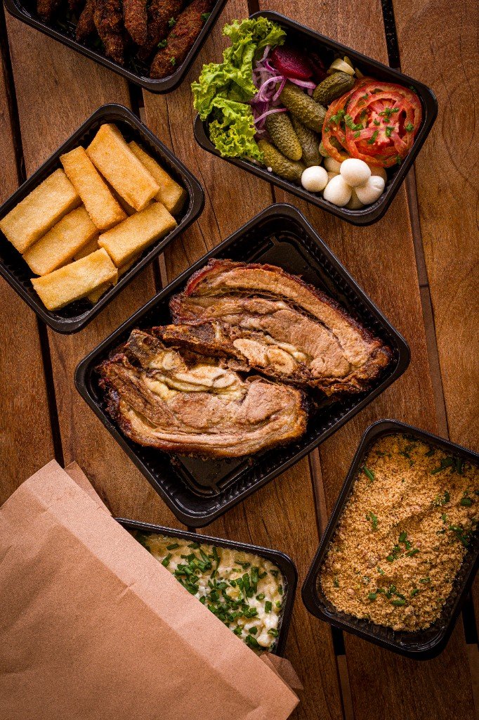 Fatias de costela assada